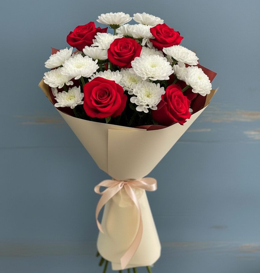 Букет цветов из: Розы и Хризантемы в Коммунистический