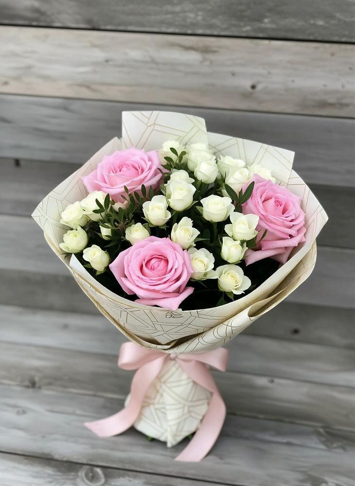 Букет цветов из: Розы в Коммунистический