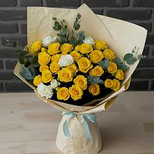 Букет цветов из:  Розы в Коммунистический