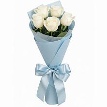 Букет 5 Белых роз Проуд в Коммунистический