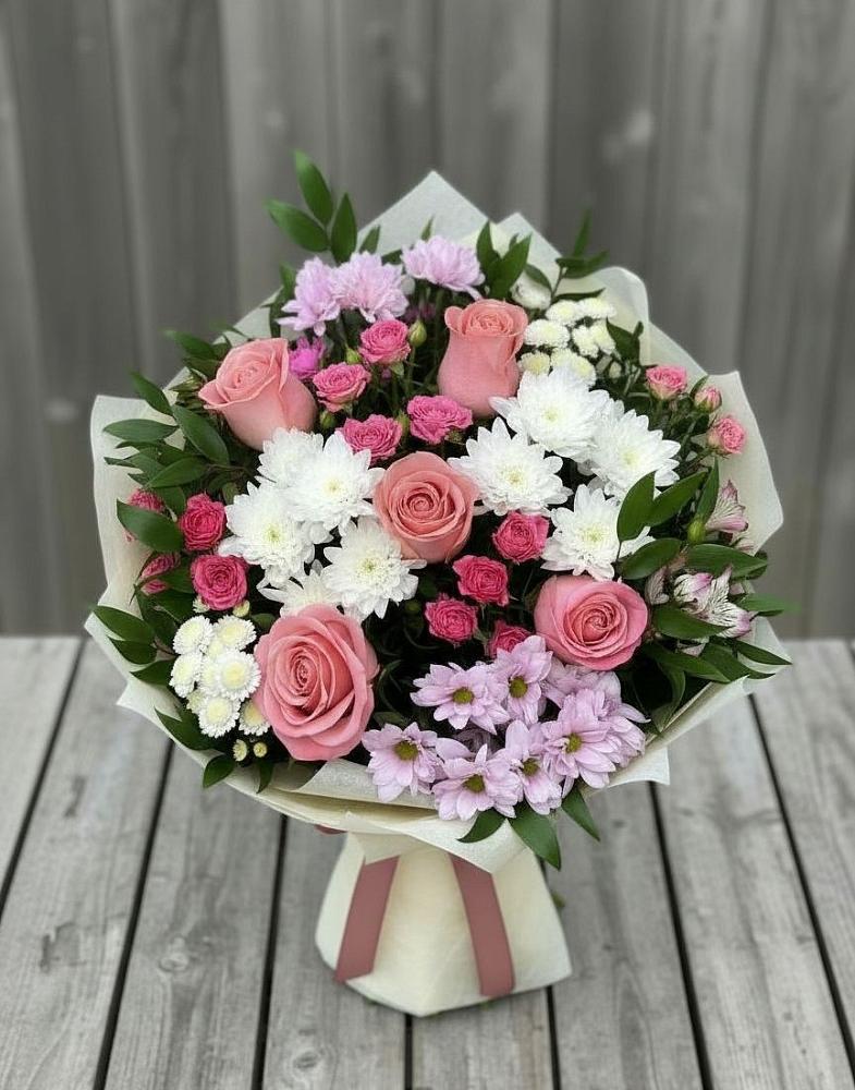 Букет цветов из: Альстромерии, Гвоздики, Розы и Хризантемы в Коммунистический