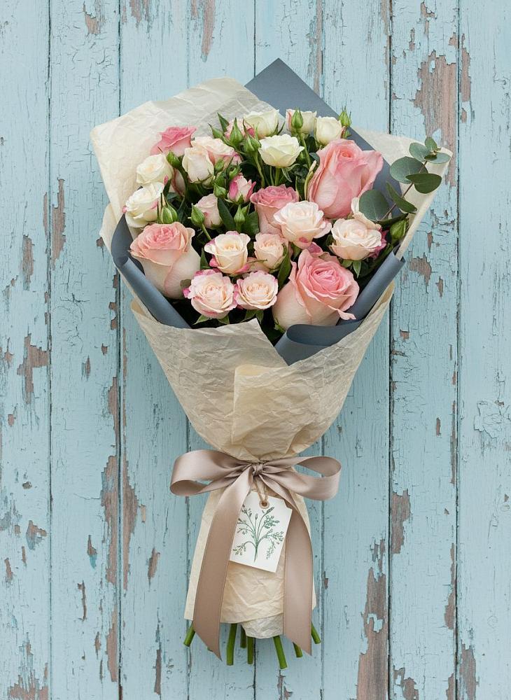 Букет цветов из: Розы в Коммунистический