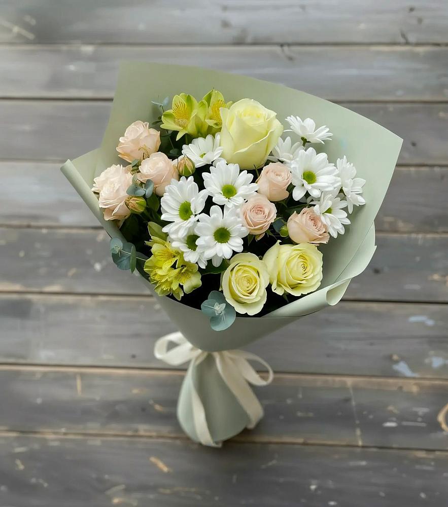 Букет цветов из: Альстромерии, Розы и Хризантемы в Коммунистический