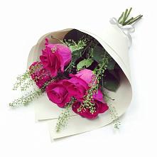 Букет цветов из:  Розы в Коммунистический