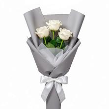 Букет 3 белые розы в Коммунистический