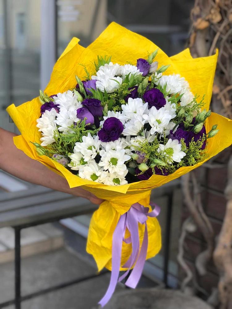 Букет цветов из: Ирисы, Хризантемы и Ромашки в Коммунистический