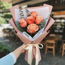 Букет цветов из:  Розы в Коммунистический