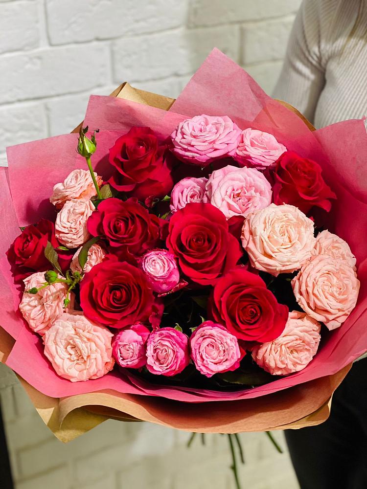 Букет цветов из: Розы в Коммунистический