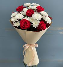 Букет цветов из:  Розы и Хризантемы #REPLACE_PRED# Коммунистический