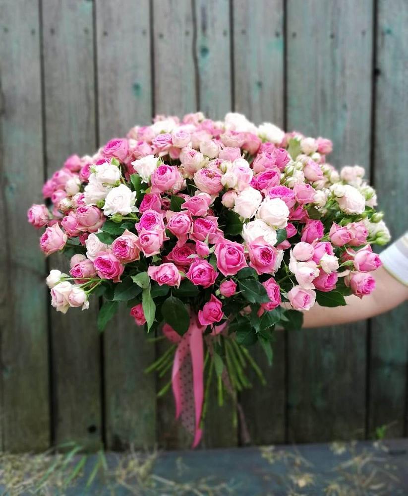 Букет Розовые кустовые розы Натали и Лав Лидия в Коммунистический