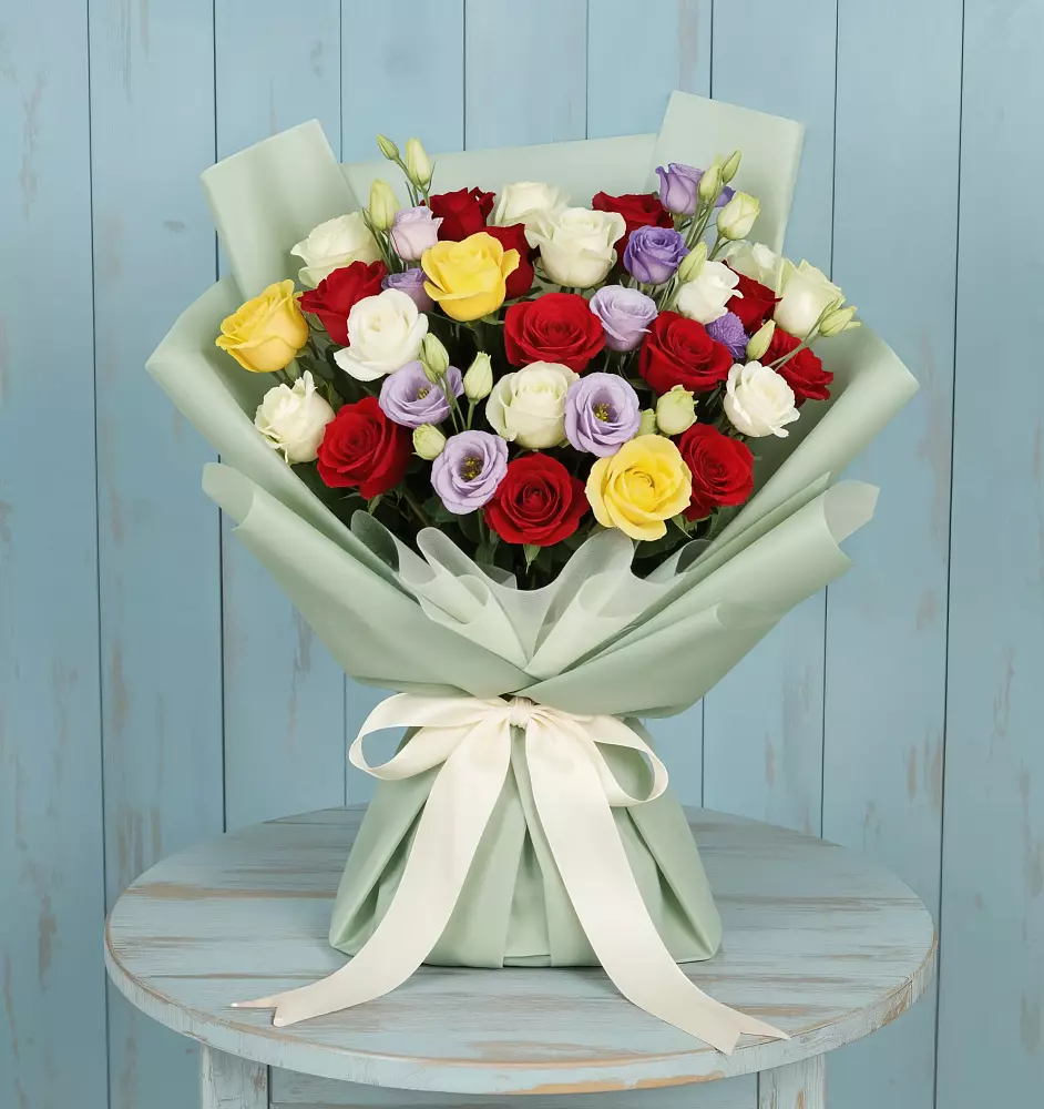 Букет цветов из: Розы в Коммунистический