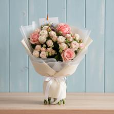 Букет цветов из:  Розы в Коммунистический