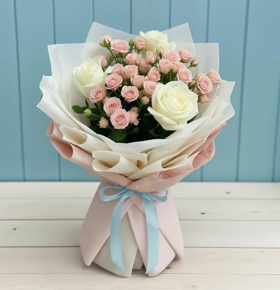 Букет цветов из: Розы в Коммунистический