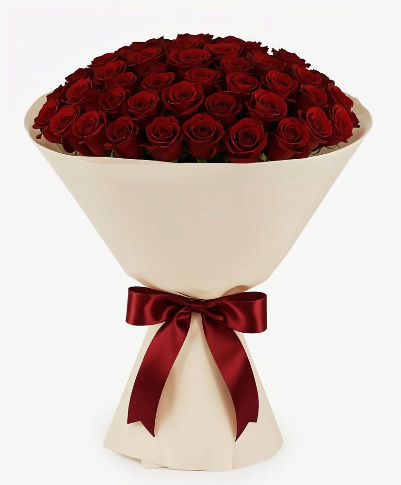 Букет 101 Бордовая роза Блэк Бакарра в Коммунистический