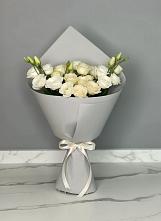 Букет цветов из:  Розы и Лизиантусы в Коммунистический