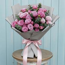 Букет цветов из:  Розы #REPLACE_PRED# Коммунистический